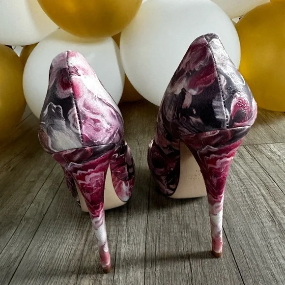 Peep toe high heels from luxury Italian brand Loriblu - Picture 4 of 5